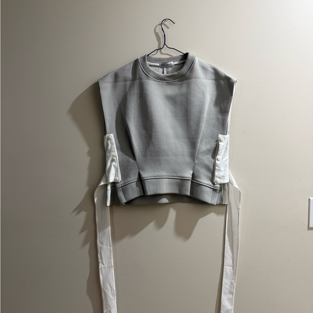 Sleeveless Gray Sweatshirt with White Tie Details
